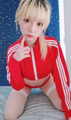 欧美百合恋足动态图_免费完整版高清