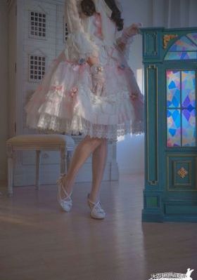 欧美日韩亚洲丝袜制服_720完整版观看