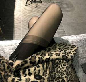 日韩性感美女dj热舞_HD免费观看