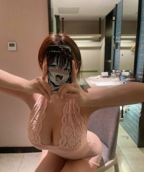 夜夜躁狠狠躁日日躁飞机馆_DVD神马影院在线