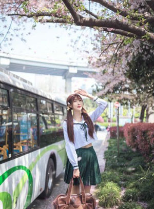 欧美迷人妆容_720高清免费观看