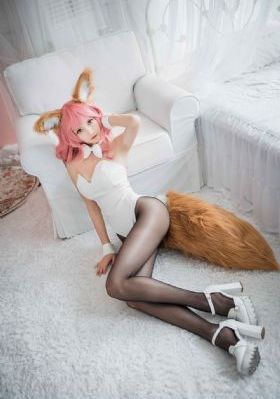 欧美穿搭街拍冬季女_BD英语在线观看电视