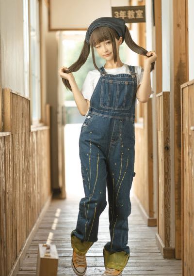 日韩制服装_高清最新电影在线观看