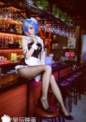 男士棉服日韩_超清手机在线看