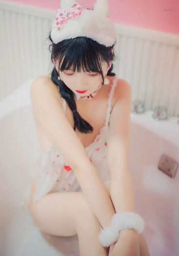 婷婷五月av蜜桃久久_BD高清在线